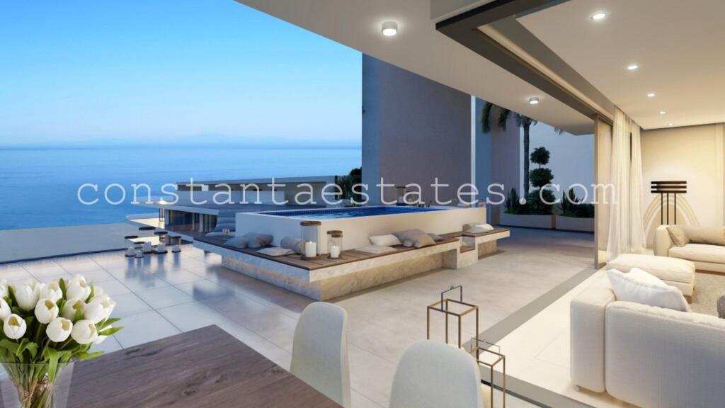 Residence in Gonio